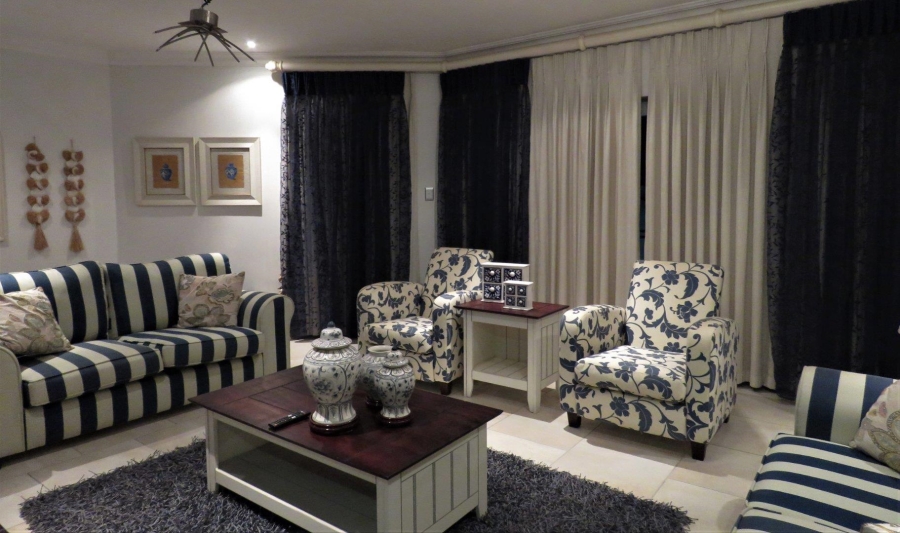 6 Bedroom Property for Sale in Jeffreys Bay Central Eastern Cape